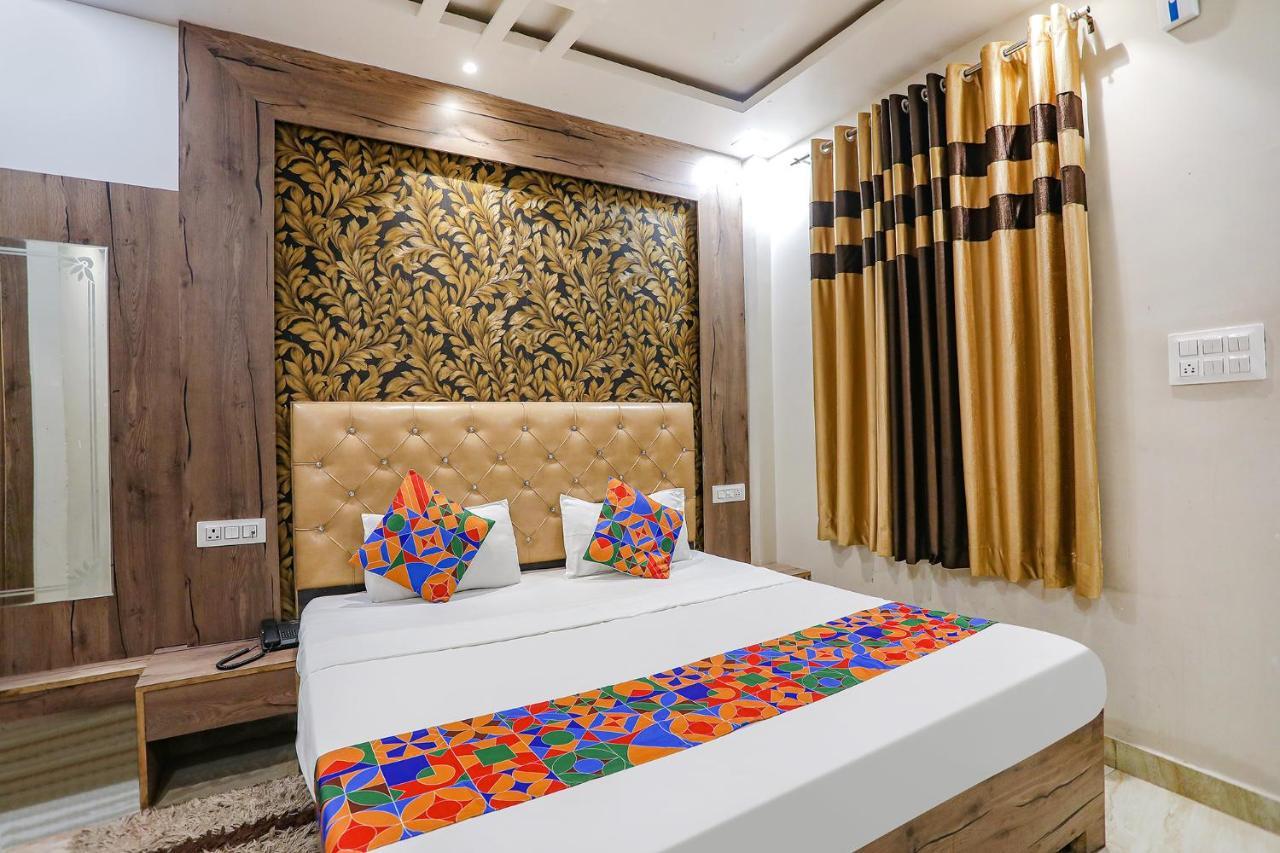 Fabexpress Shri Ram Kashi Hotel อัลลอฮาบาด ภายนอก รูปภาพ